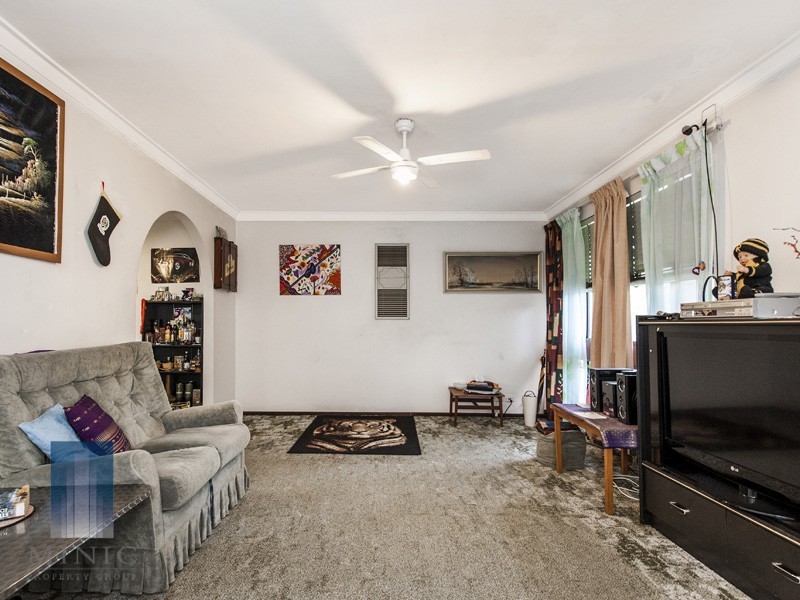 28 Randall Way, Langford WA 6147