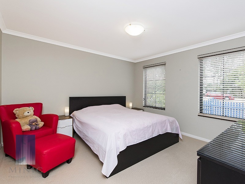 51 Aurora Drive, Atwell WA 6164