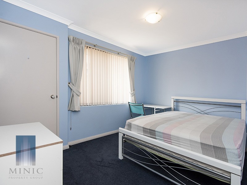 51 Aurora Drive, Atwell WA 6164