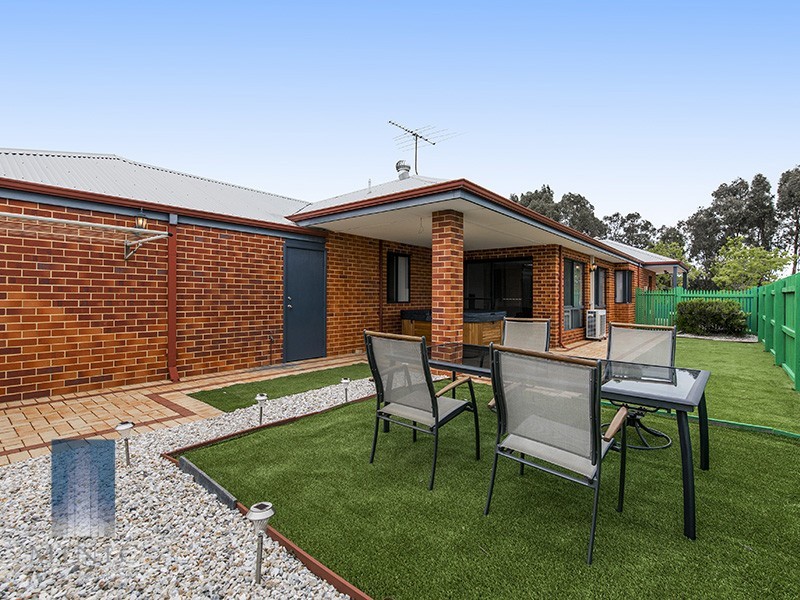 51 Aurora Drive, Atwell WA 6164