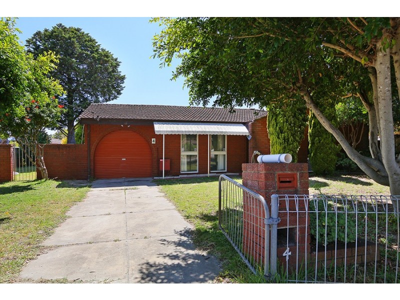 4 Cortis Way, Langford WA 6147