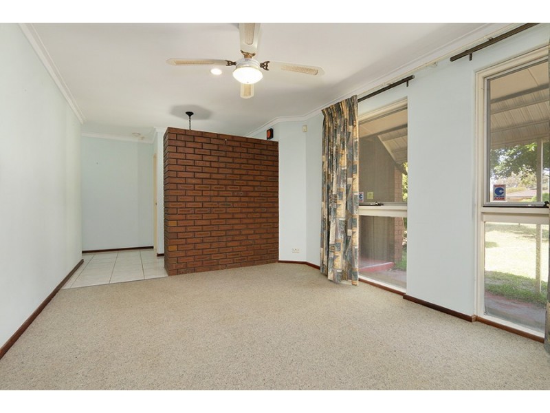 4 Cortis Way, Langford WA 6147