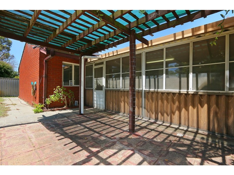 4 Cortis Way, Langford WA 6147