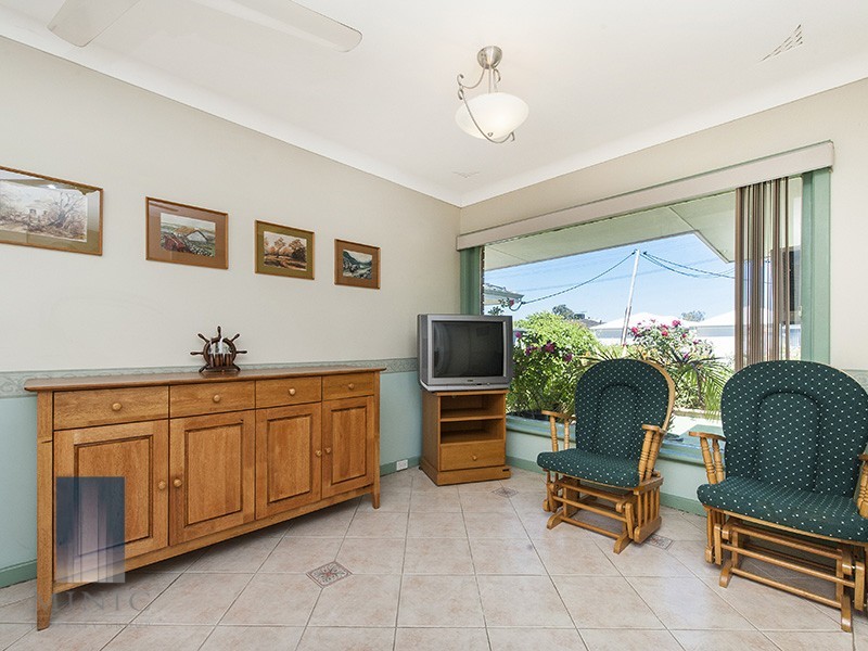 14 Yeeda Street, Riverton WA 6148