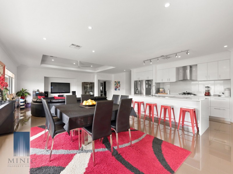 84 Waterfoot Loop, Canning Vale WA 6155