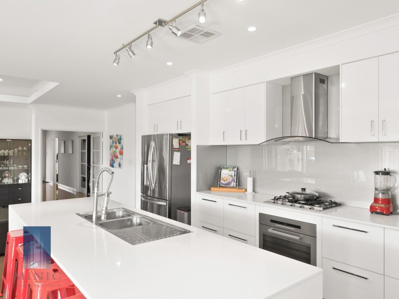 84 Waterfoot Loop, Canning Vale WA 6155