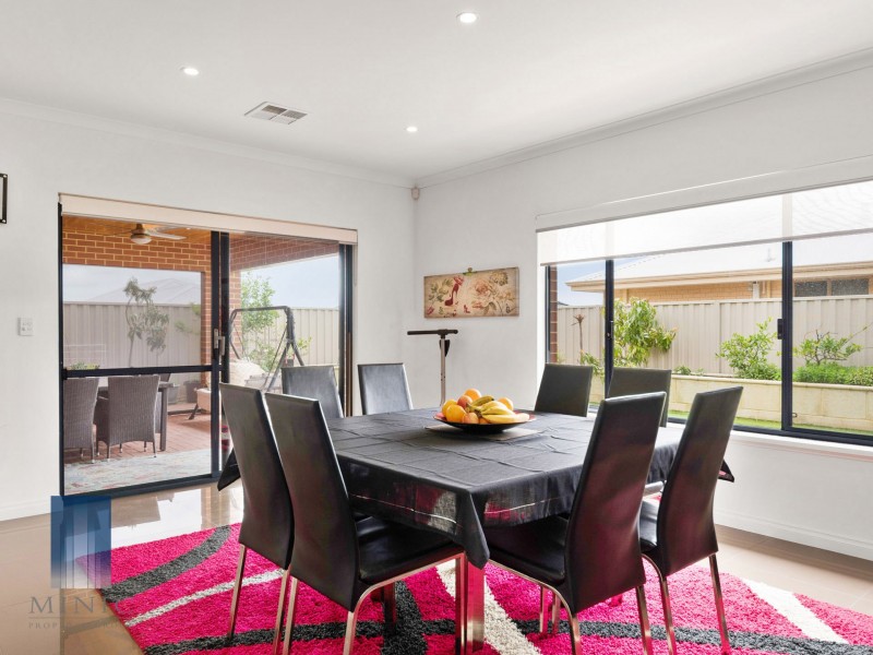 84 Waterfoot Loop, Canning Vale WA 6155