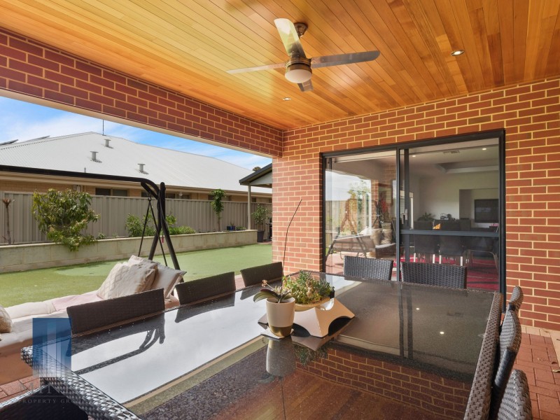 84 Waterfoot Loop, Canning Vale WA 6155