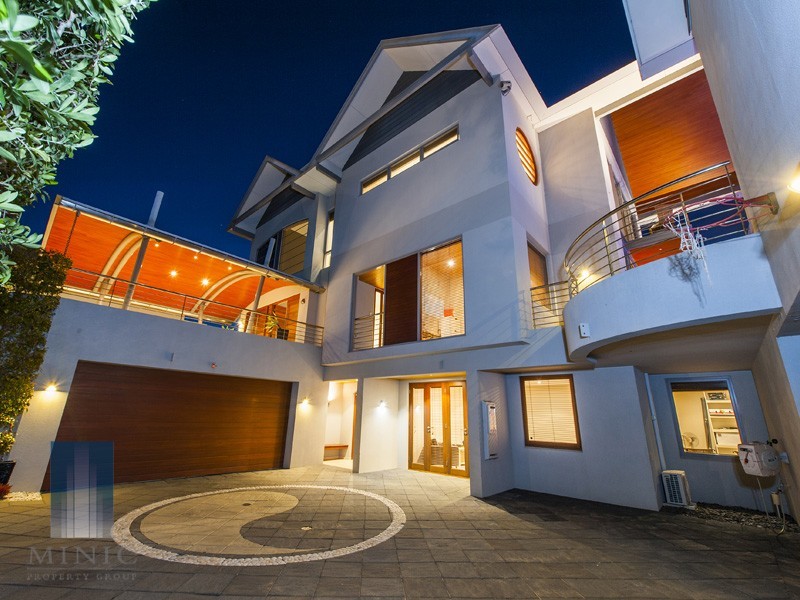 127 Point Walter Road, Bicton WA 6157