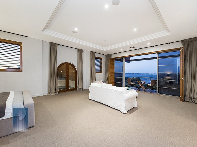 127 Point Walter Road, Bicton WA 6157