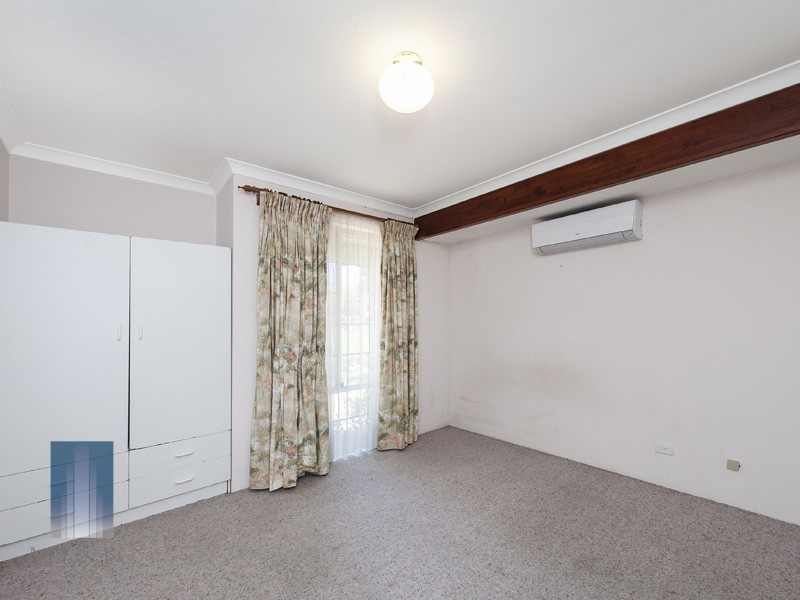 13 Strickland Road, Ardross WA 6153