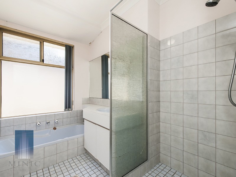 13 Strickland Road, Ardross WA 6153