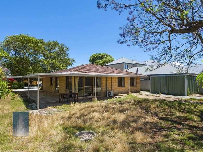 13 Strickland Road, Ardross WA 6153