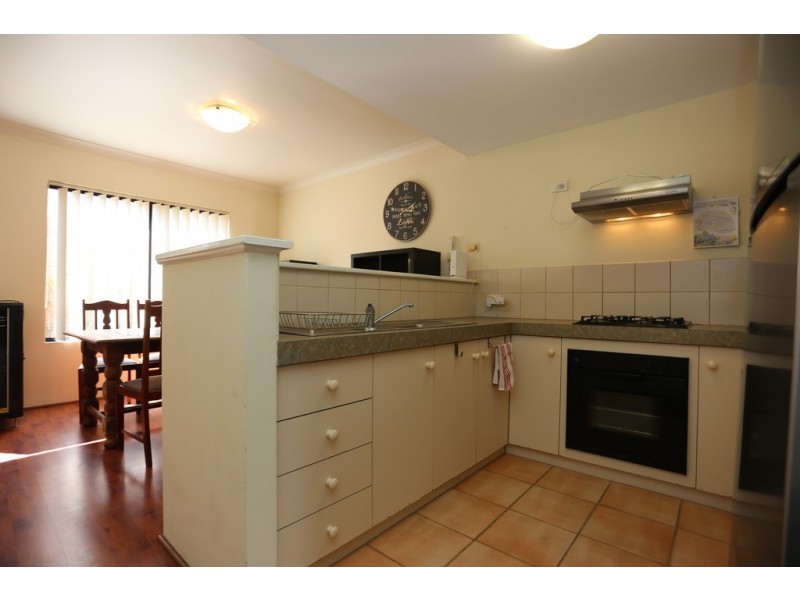 2/20 Gochean Avenue, Bentley WA 6102