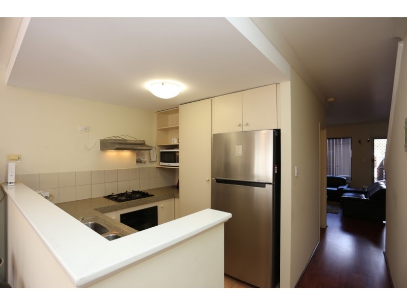 2/20 Gochean Avenue, Bentley WA 6102