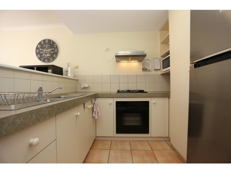 2/20 Gochean Avenue, Bentley WA 6102