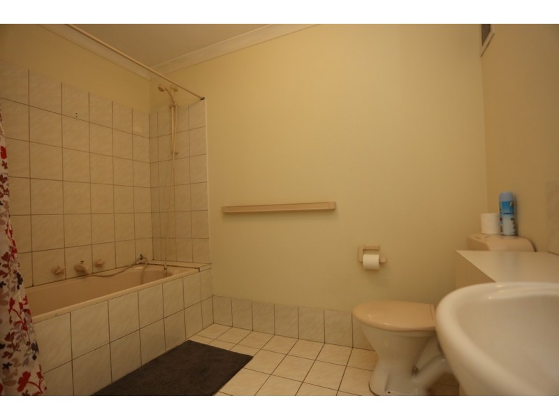 2/20 Gochean Avenue, Bentley WA 6102