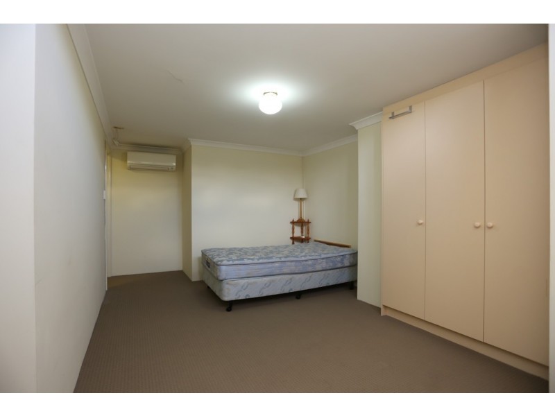 2/20 Gochean Avenue, Bentley WA 6102