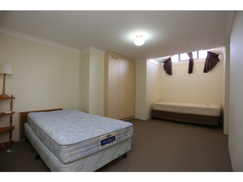 2/20 Gochean Avenue, Bentley WA 6102