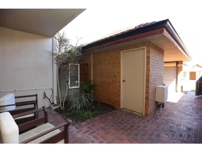 2/20 Gochean Avenue, Bentley WA 6102