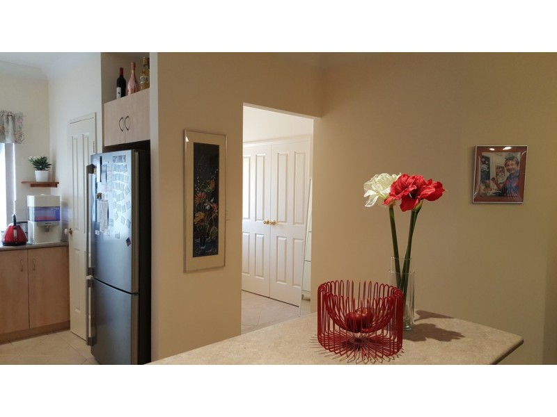 2/9 Lowry Street, Shelley WA 6148