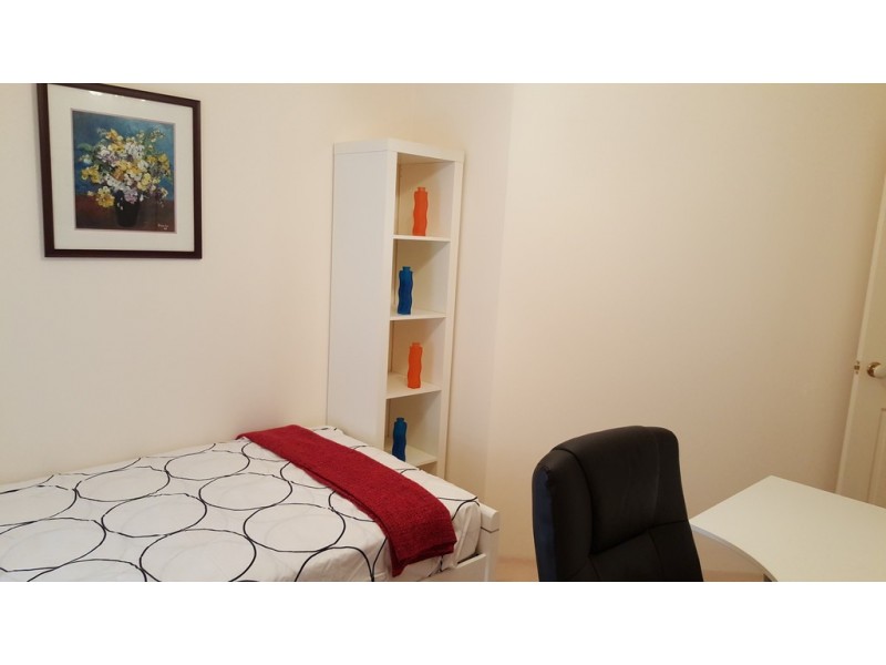 2/9 Lowry Street, Shelley WA 6148