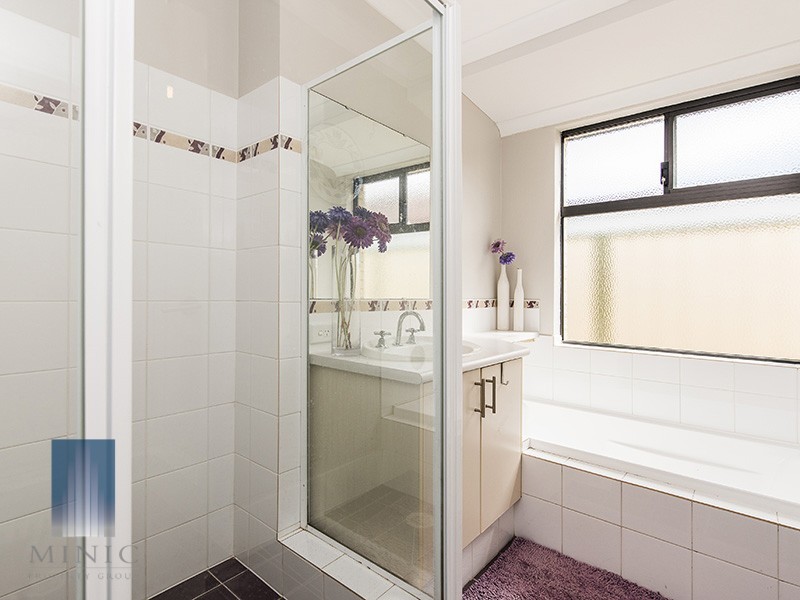 10 Donegal Court, Seville Grove WA 6112