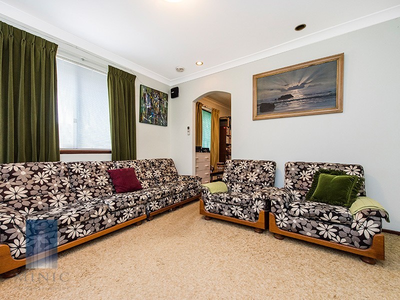 14 Scole Place, Huntingdale WA 6110