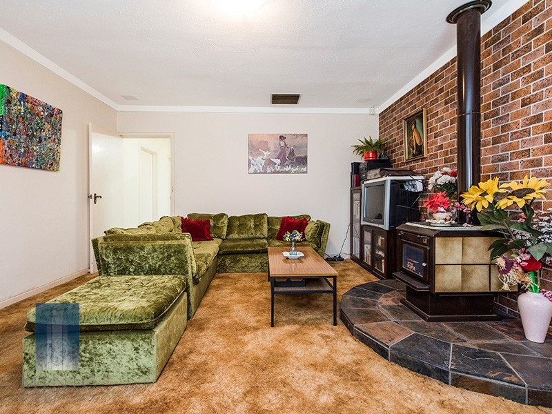 14 Scole Place, Huntingdale WA 6110