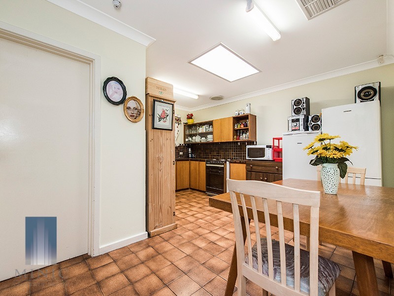 14 Scole Place, Huntingdale WA 6110