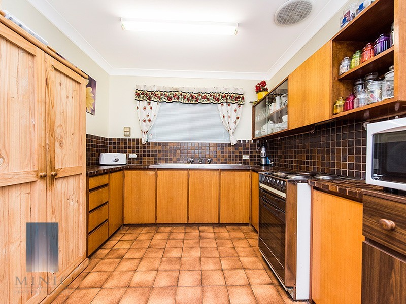 14 Scole Place, Huntingdale WA 6110