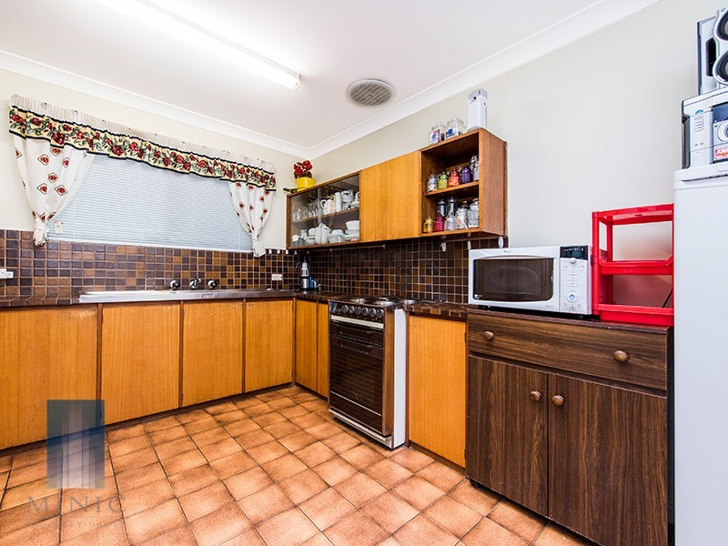 14 Scole Place, Huntingdale WA 6110