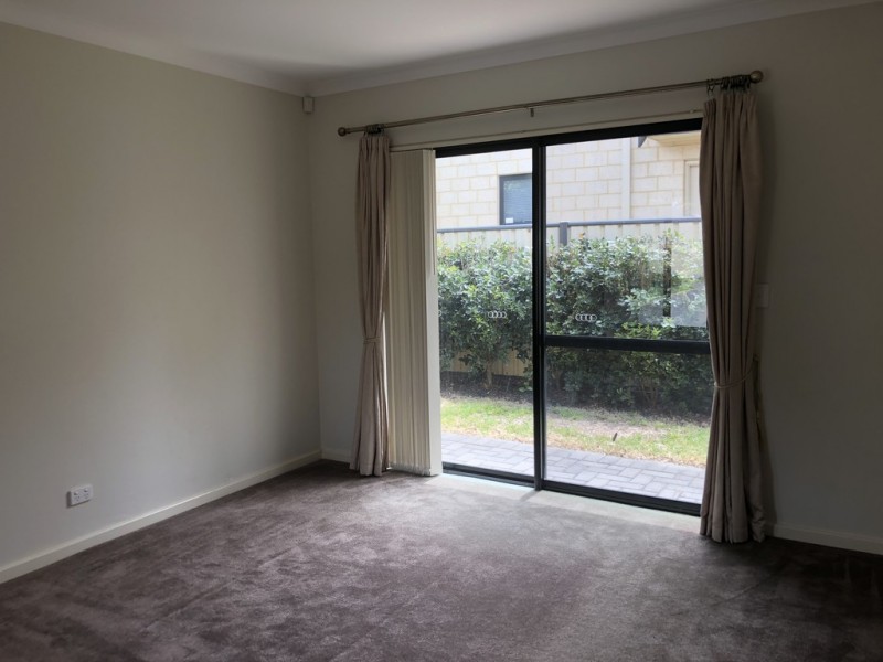 4 212 Corinthian Road East, Riverton WA 6148