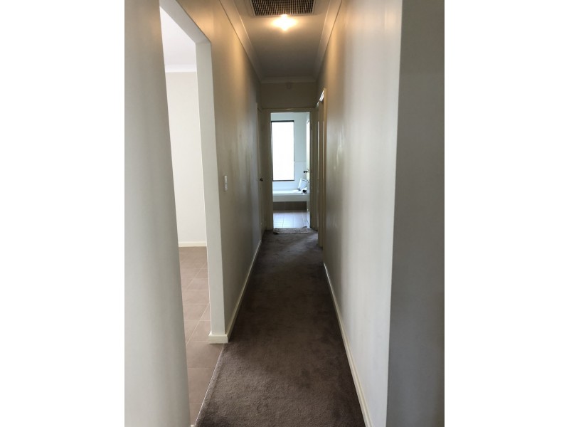 4 212 Corinthian Road East, Riverton WA 6148