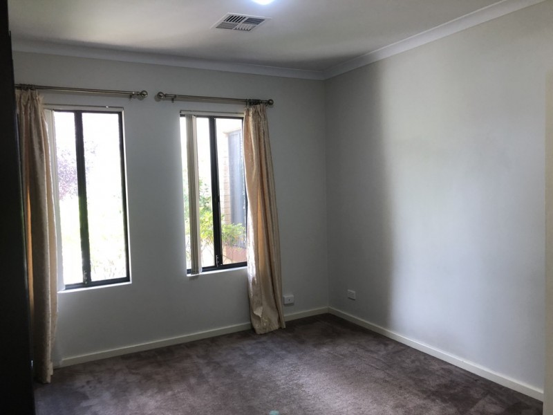 4 212 Corinthian Road East, Riverton WA 6148