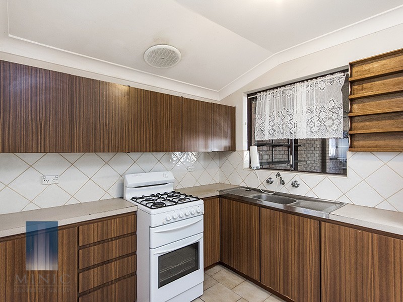 7 Meuller Way, Thornlie WA 6108