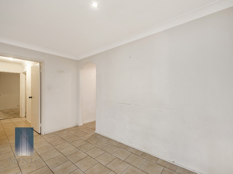 7 Meuller Way, Thornlie WA 6108