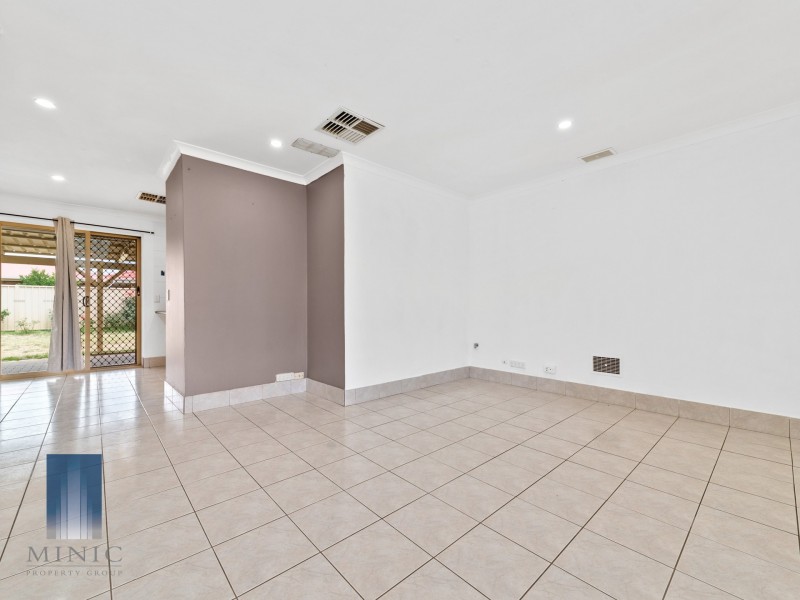 6 Brunswick Road, Thornlie WA 6108