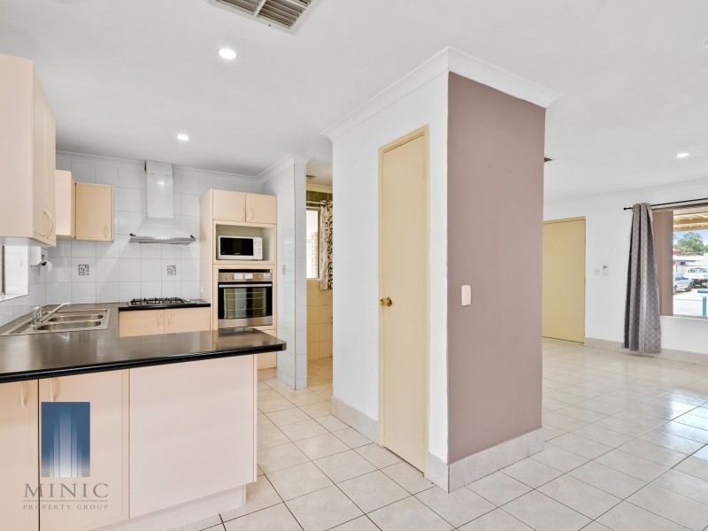 6 Brunswick Road, Thornlie WA 6108