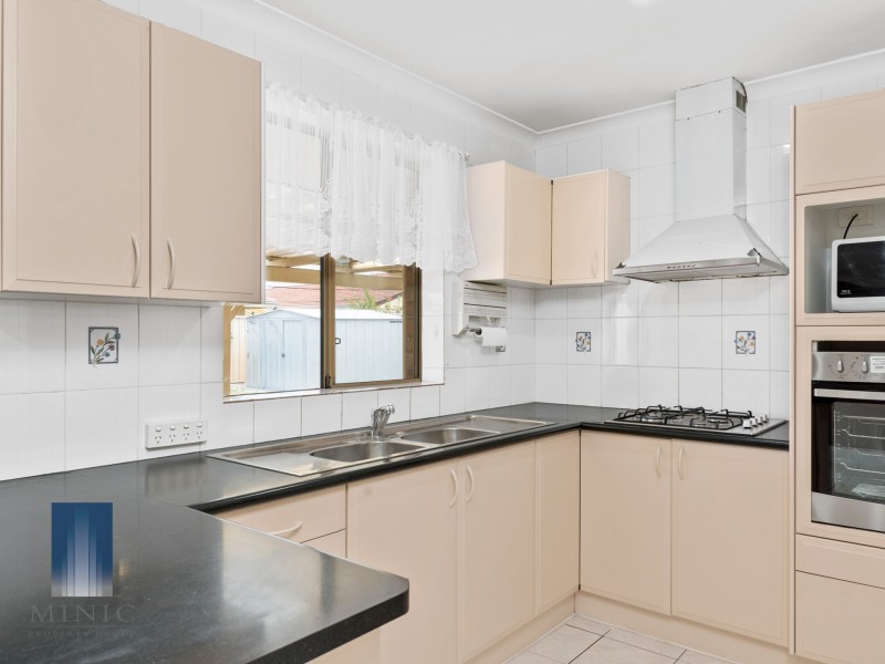 6 Brunswick Road, Thornlie WA 6108