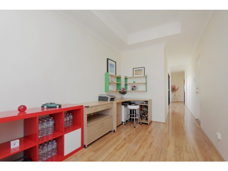 14B Waminda Way, Landsdale WA 6065