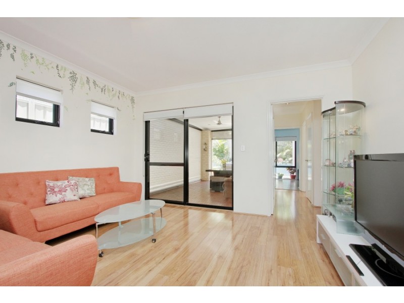 14B Waminda Way, Landsdale WA 6065