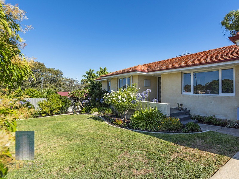 27 Egeus Way, Coolbellup WA 6163