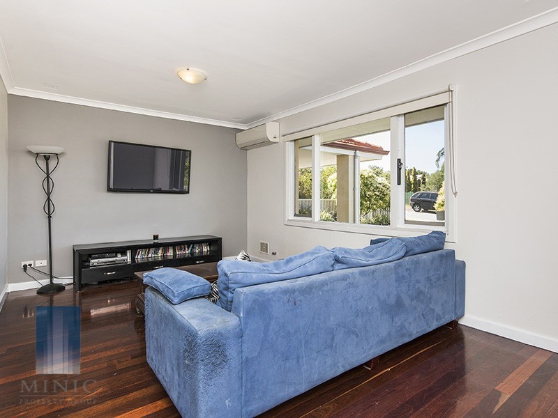 27 Egeus Way, Coolbellup WA 6163