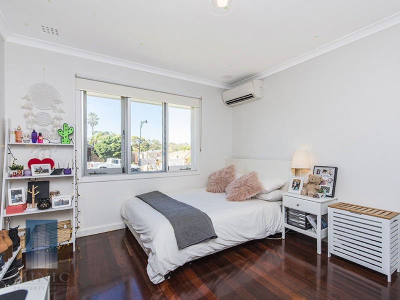 27 Egeus Way, Coolbellup WA 6163