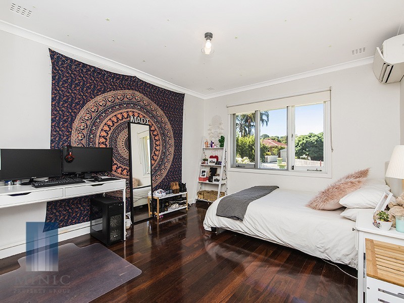 27 Egeus Way, Coolbellup WA 6163