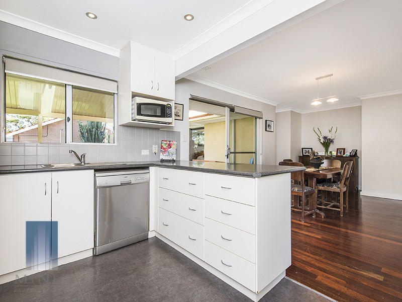 27 Egeus Way, Coolbellup WA 6163