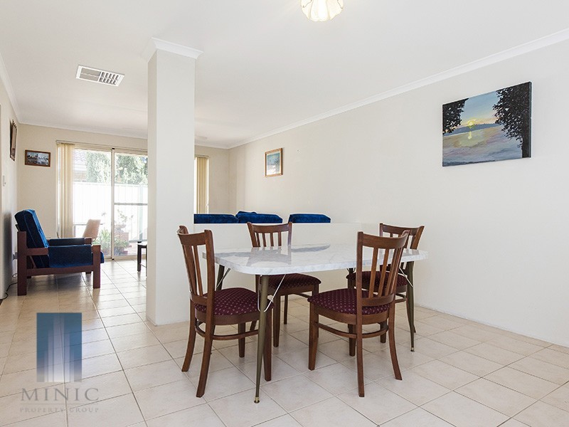 11/8 Acton Avenue, Bentley WA 6102