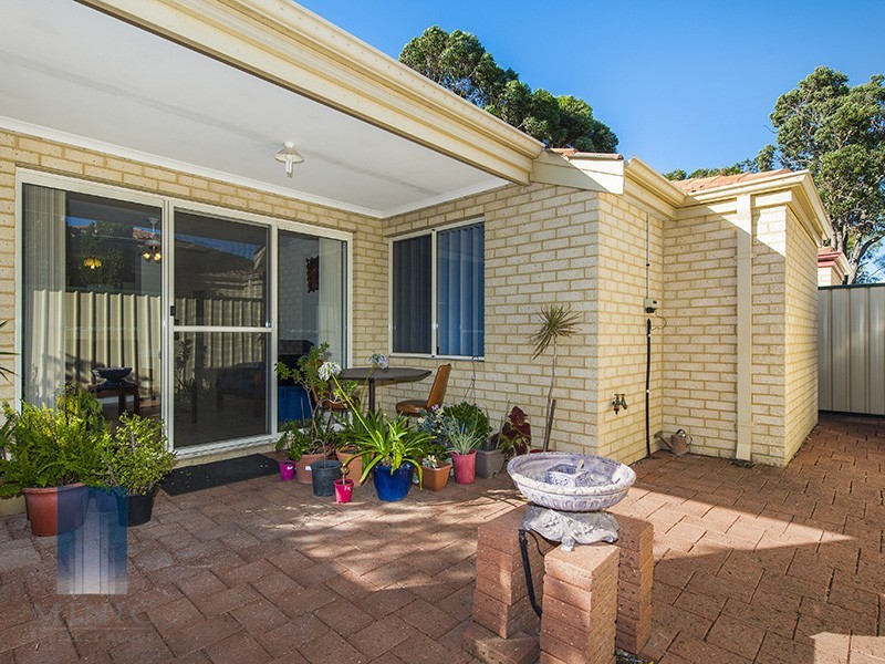 11/8 Acton Avenue, Bentley WA 6102