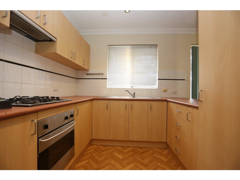 27B Bunderra Close, Karawara WA 6152